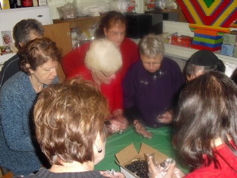 Womens Olive Pressing.jpg